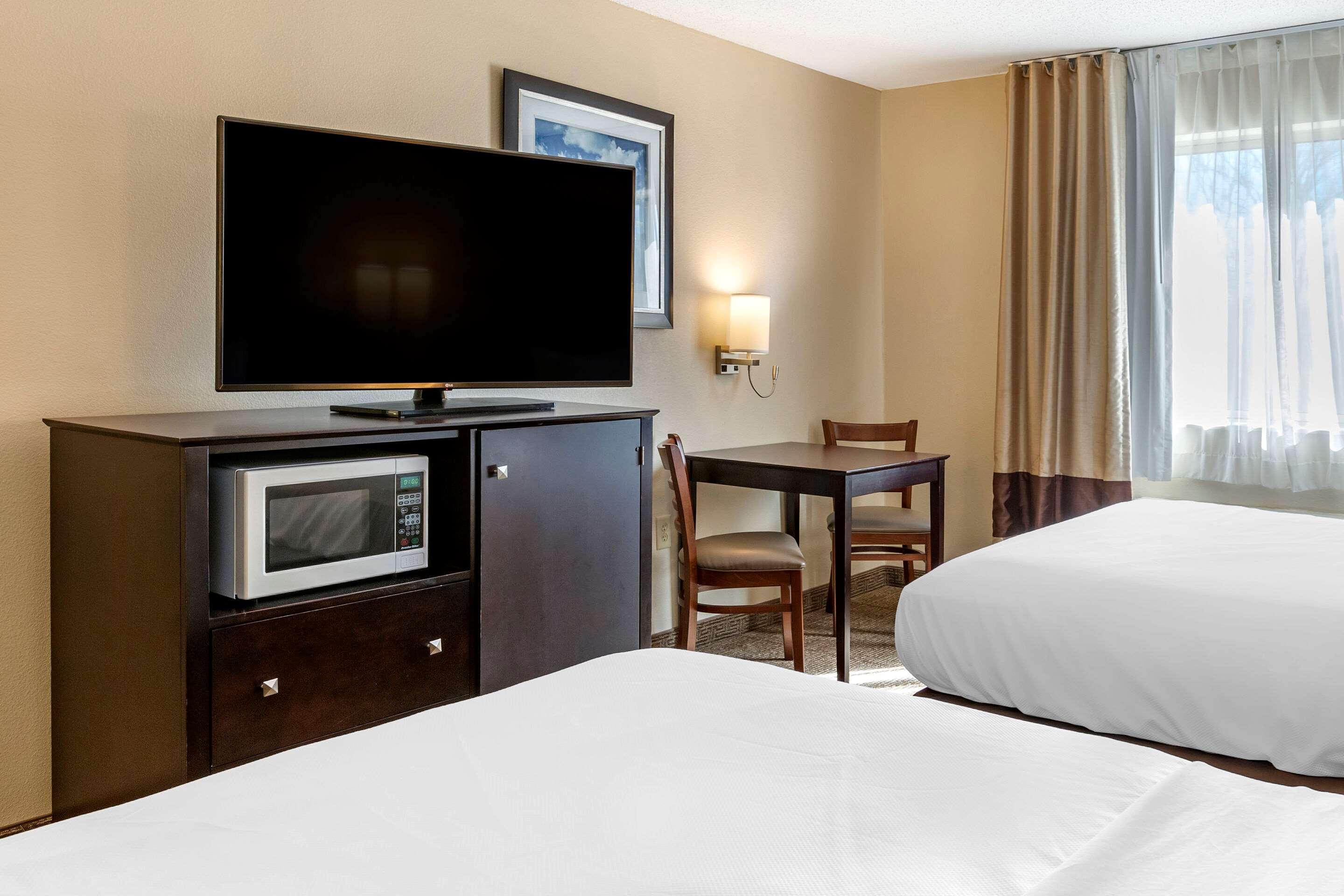Comfort Inn & Suites Paw Paw Εξωτερικό φωτογραφία
