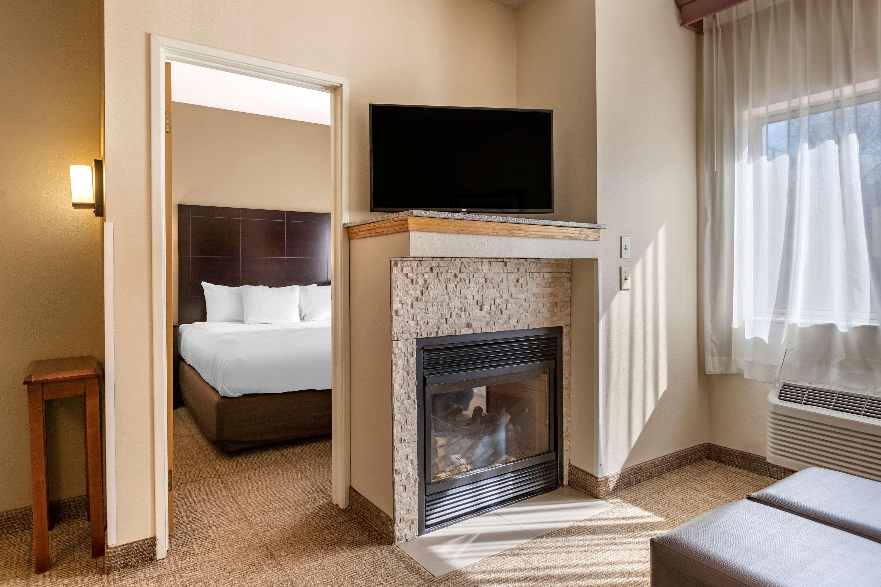 Comfort Inn & Suites Paw Paw Εξωτερικό φωτογραφία