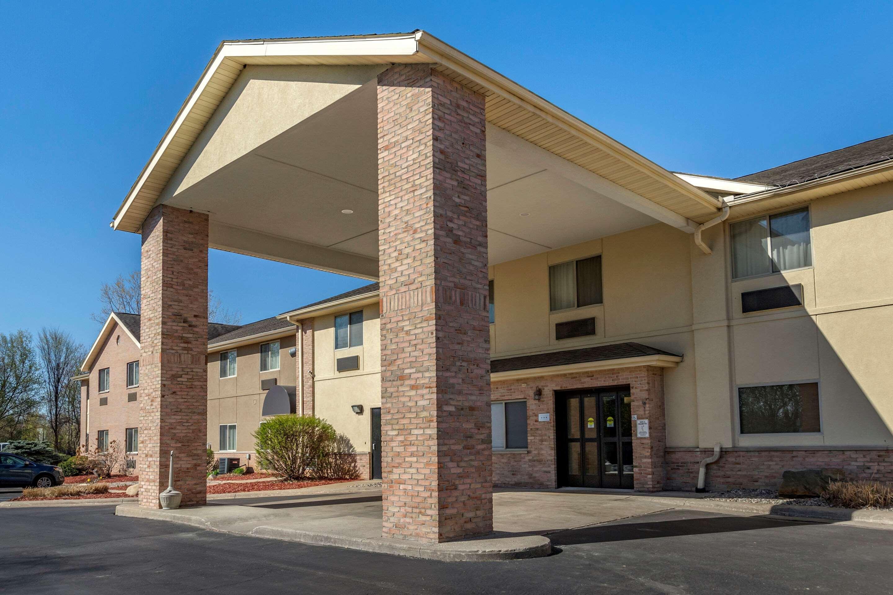 Comfort Inn & Suites Paw Paw Εξωτερικό φωτογραφία